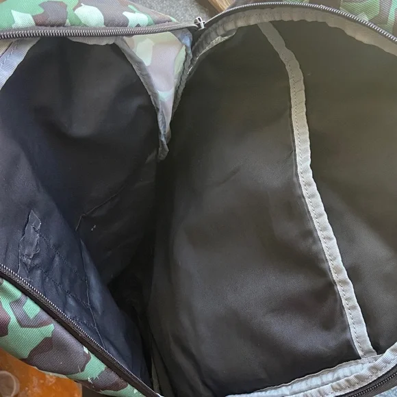 Under Armour Storm Backpack - Green Camo and Orange - Picture 5 of 5